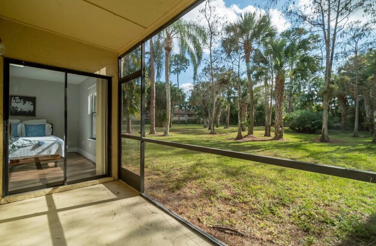 13033 Northshire Trail, #21