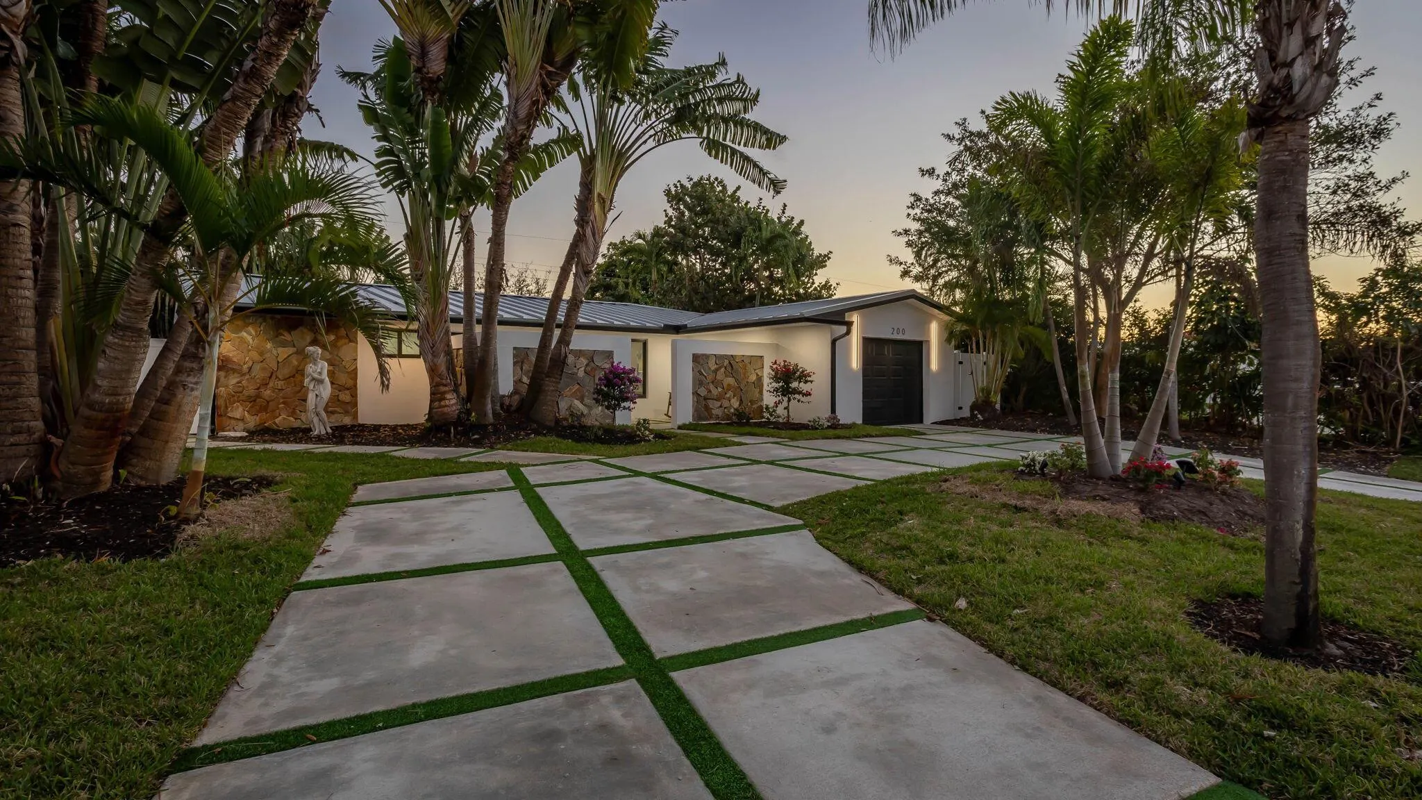 200 SW 12th Street