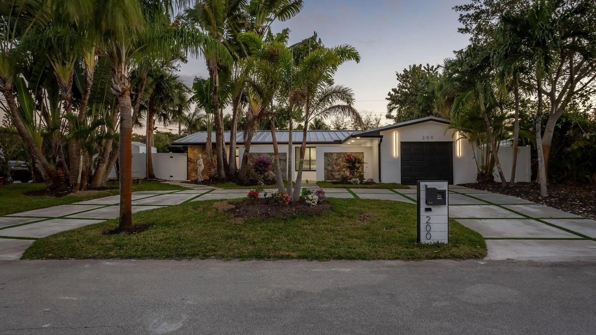 200 SW 12th Street