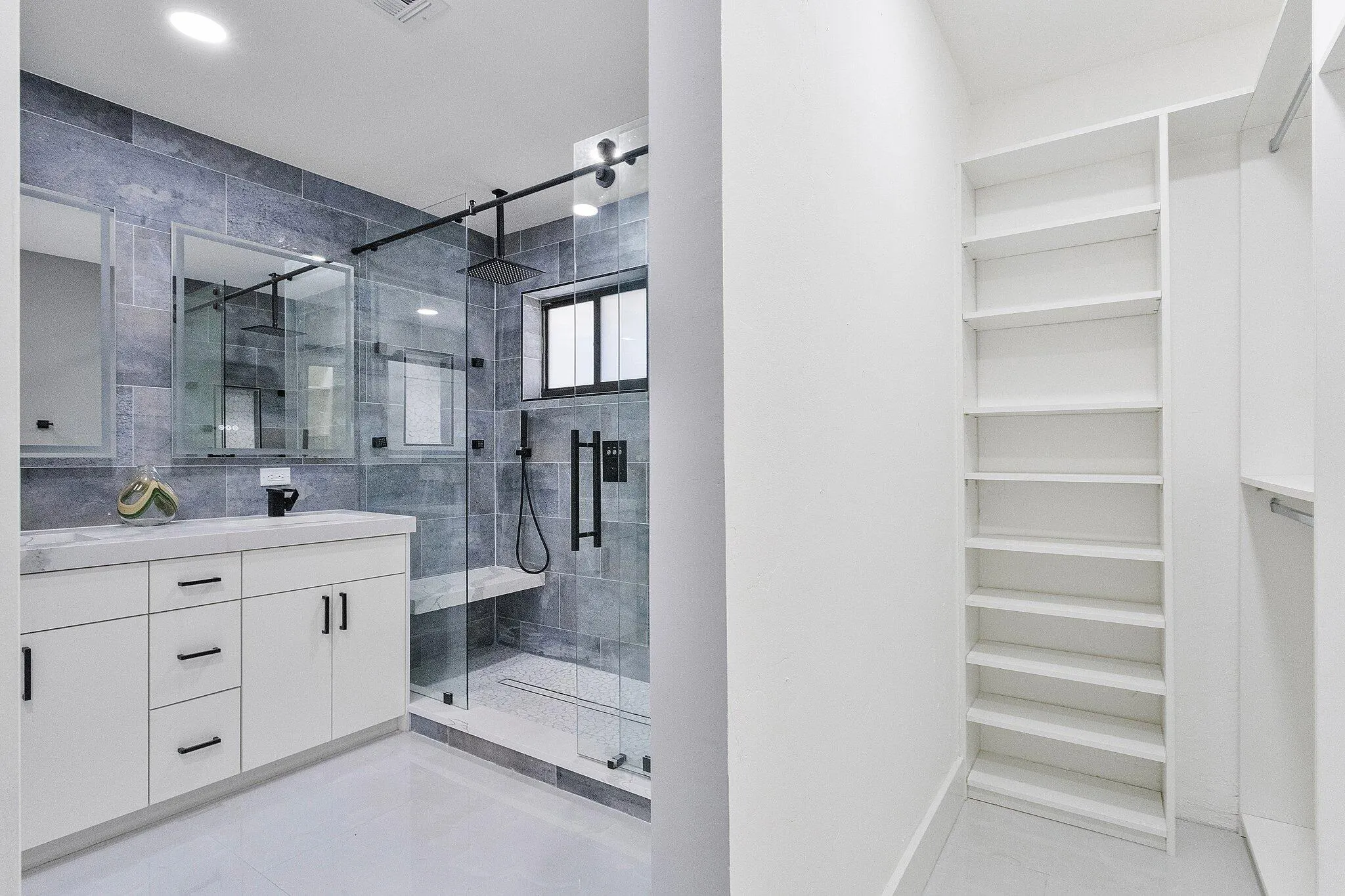 200 SW 12th Street