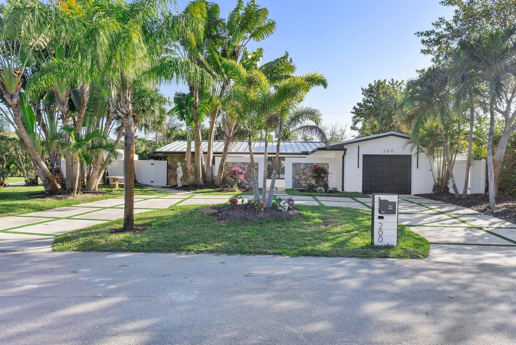 200 SW 12th Street