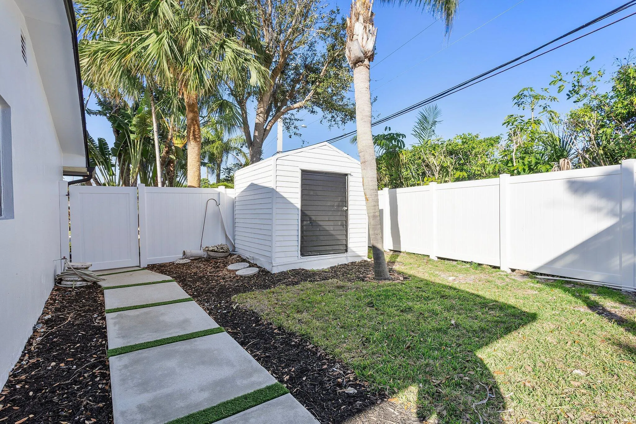200 SW 12th Street