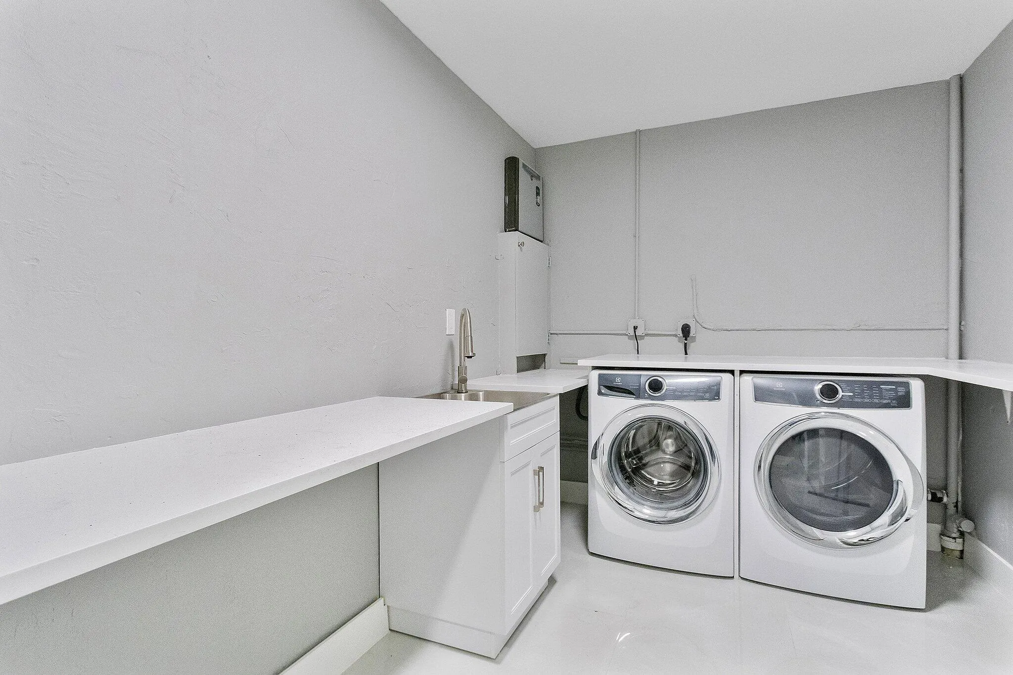 200 SW 12th Street