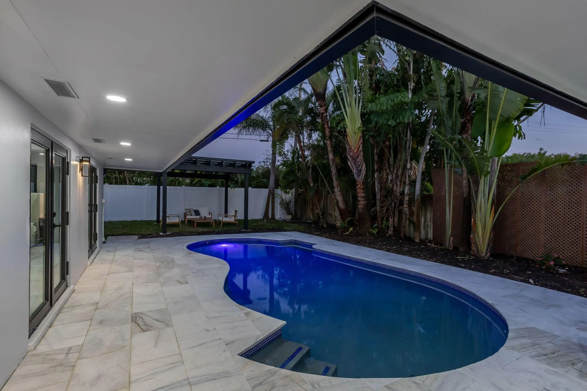 200 SW 12th Street