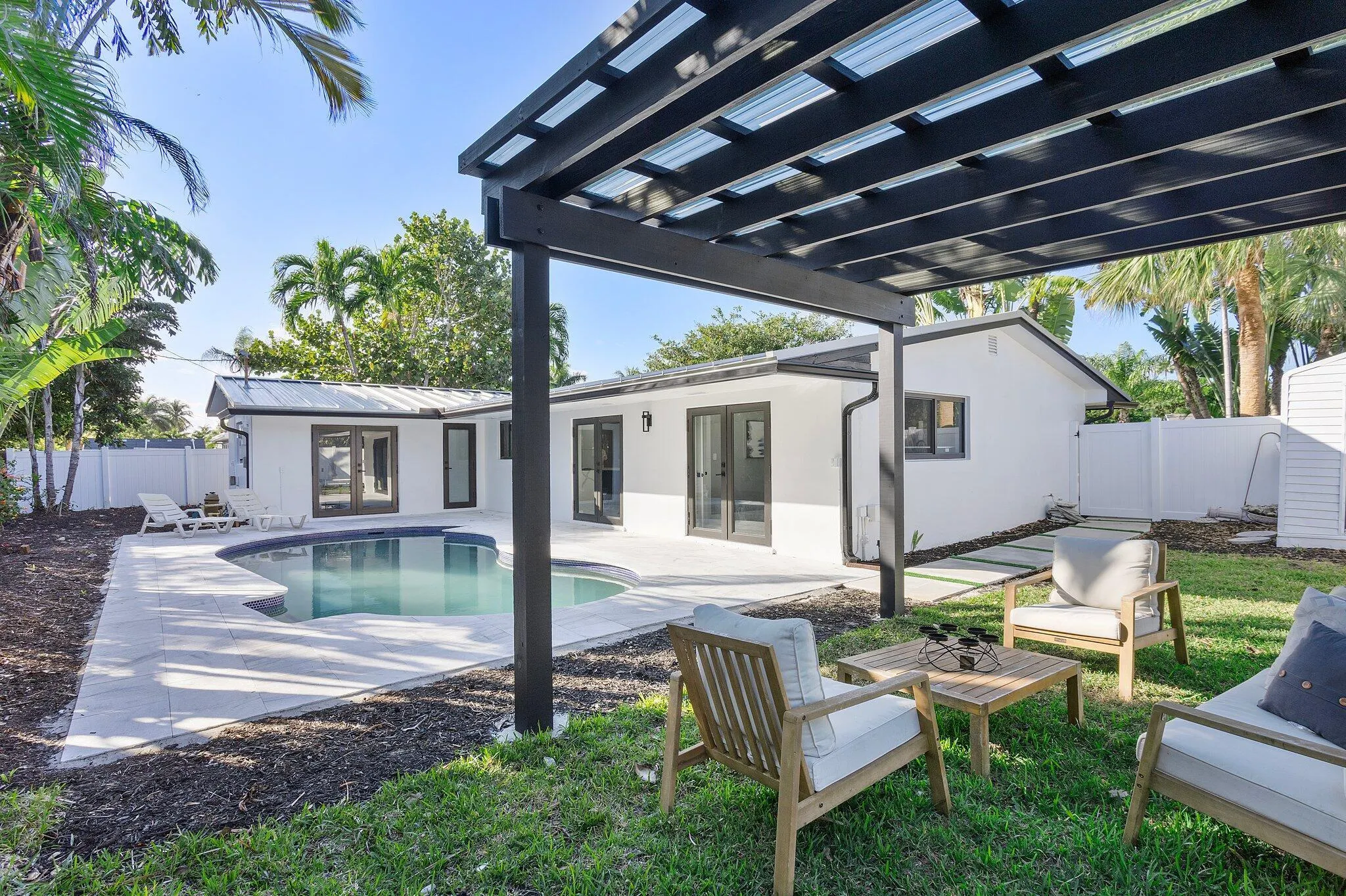 200 SW 12th Street