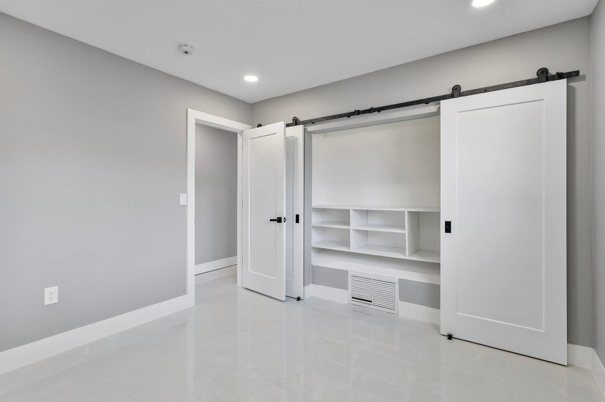 200 SW 12th Street