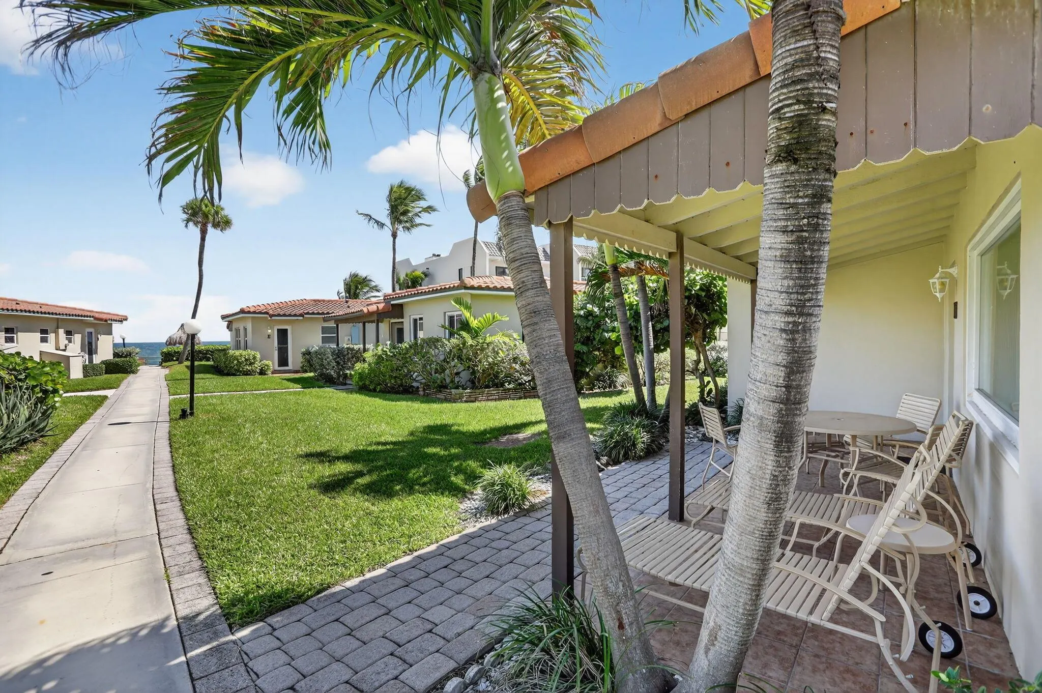 1225 Hillsboro Mile, #N2