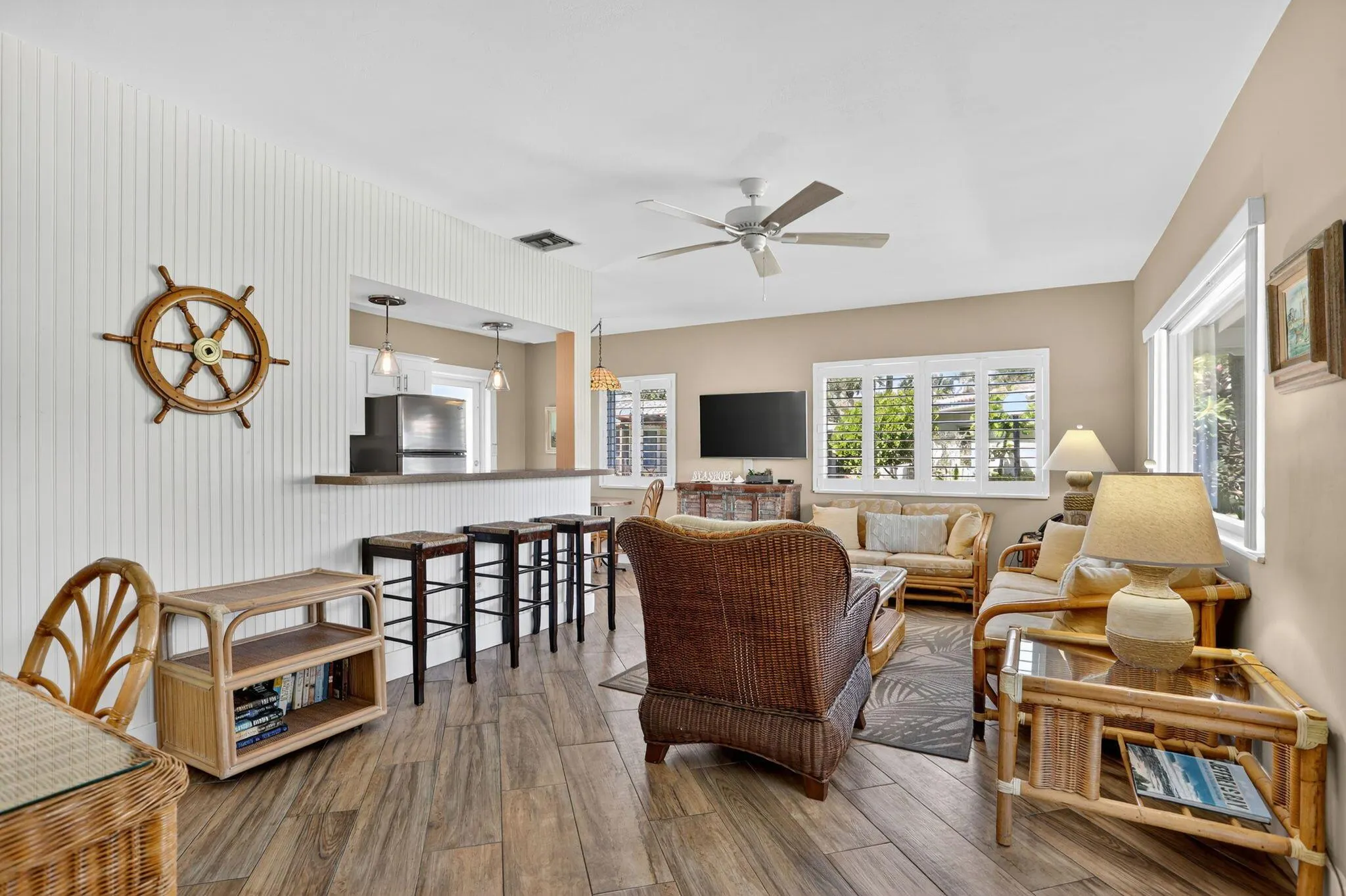 1225 Hillsboro Mile, #N2