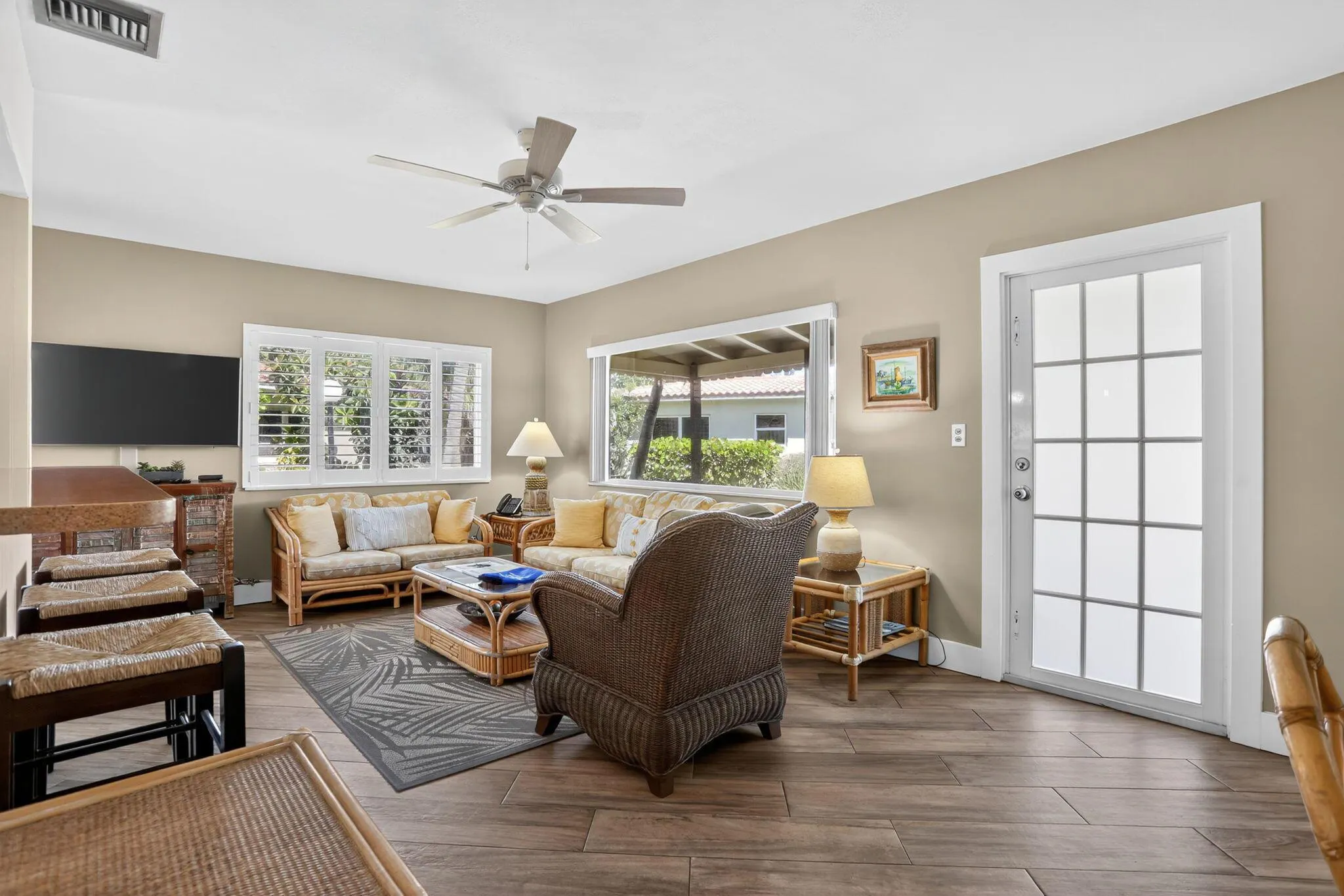 1225 Hillsboro Mile, #N2