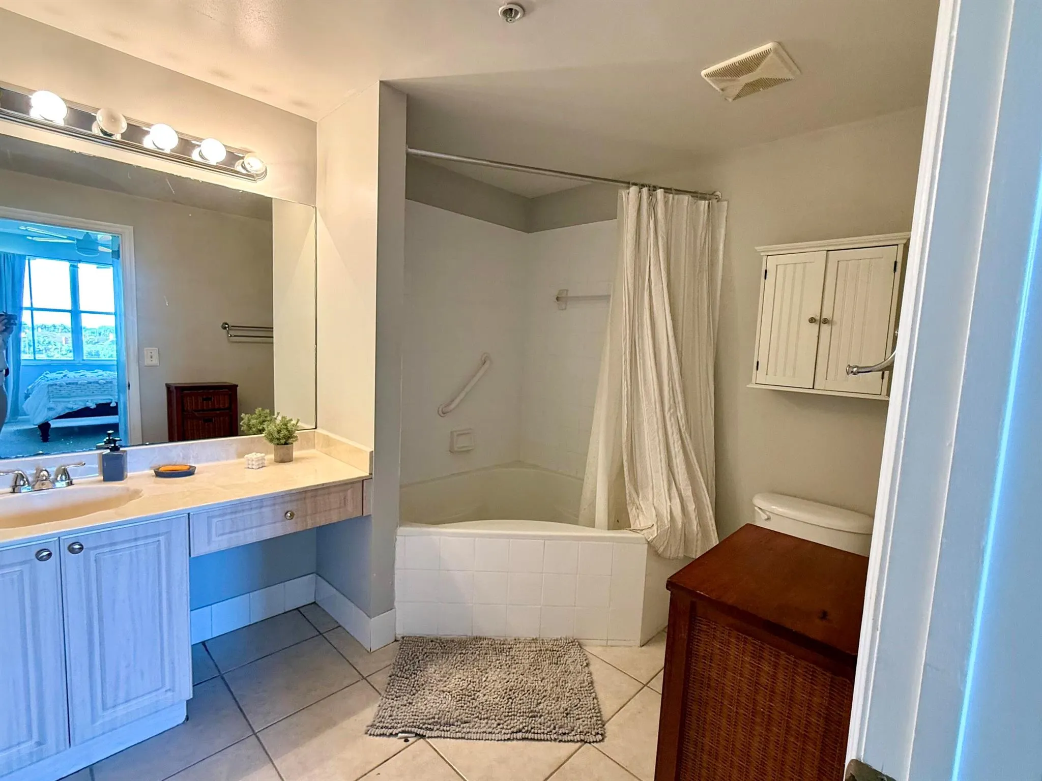 2060 Greenview Shores Boulevard, #319