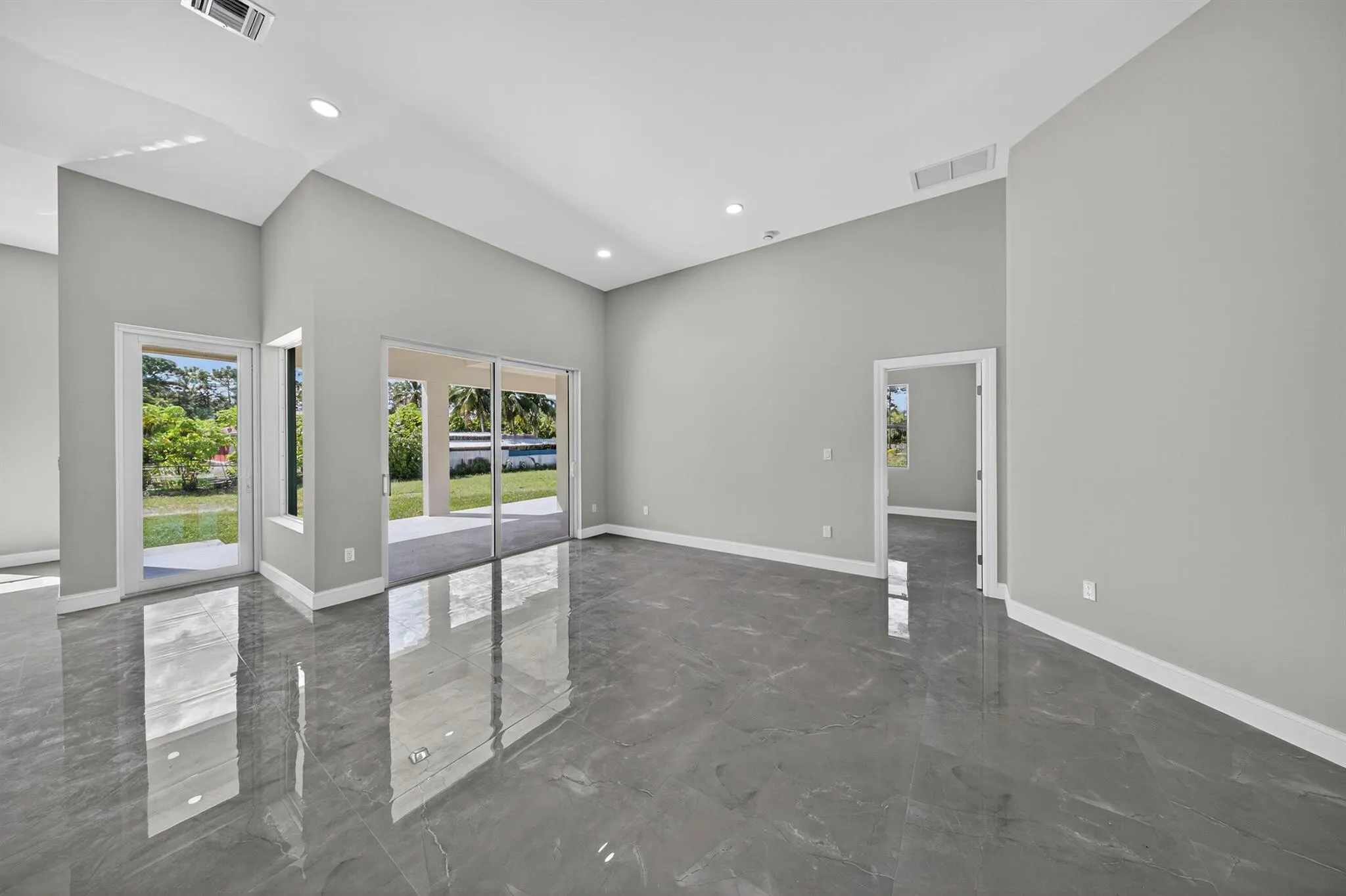 15174 69th Court N