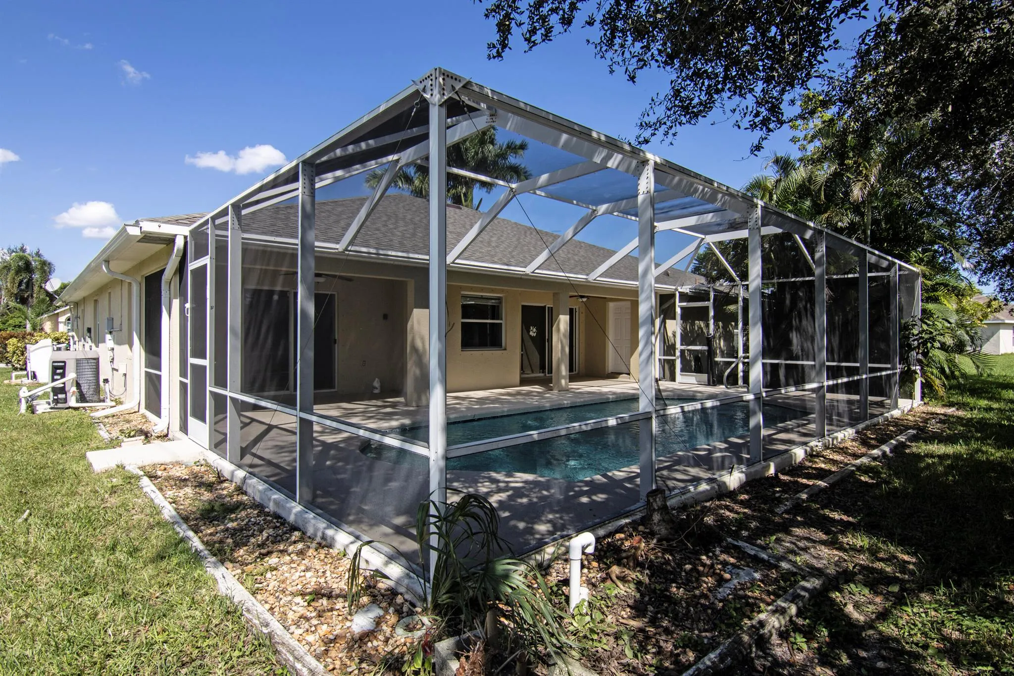 1522 SW Medley Lane