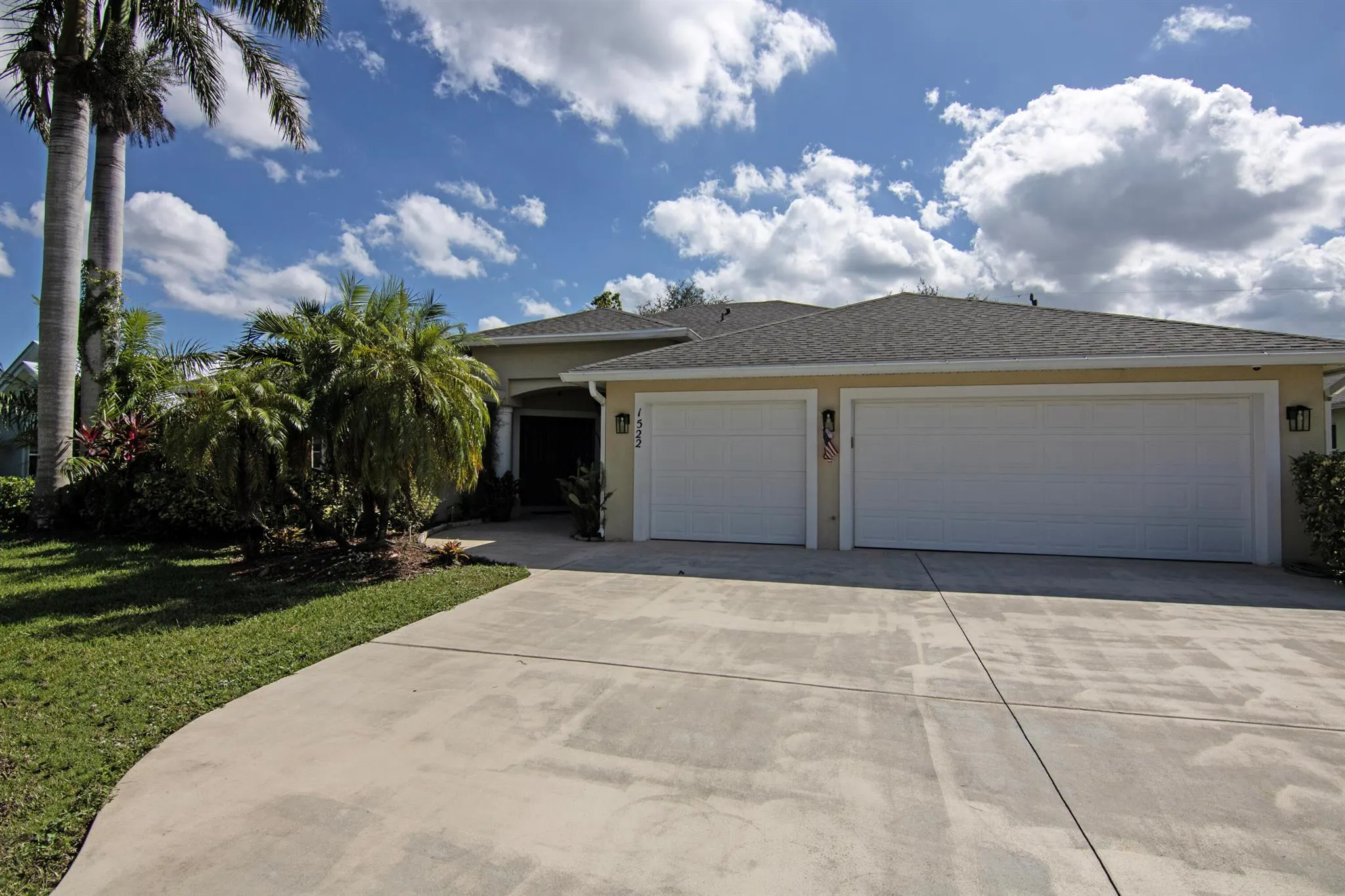 1522 SW Medley Lane