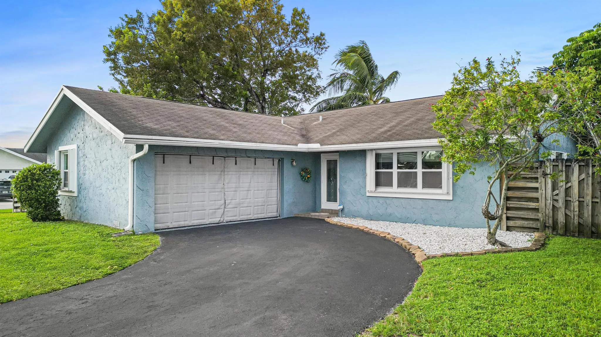 7527 SW 7th Street