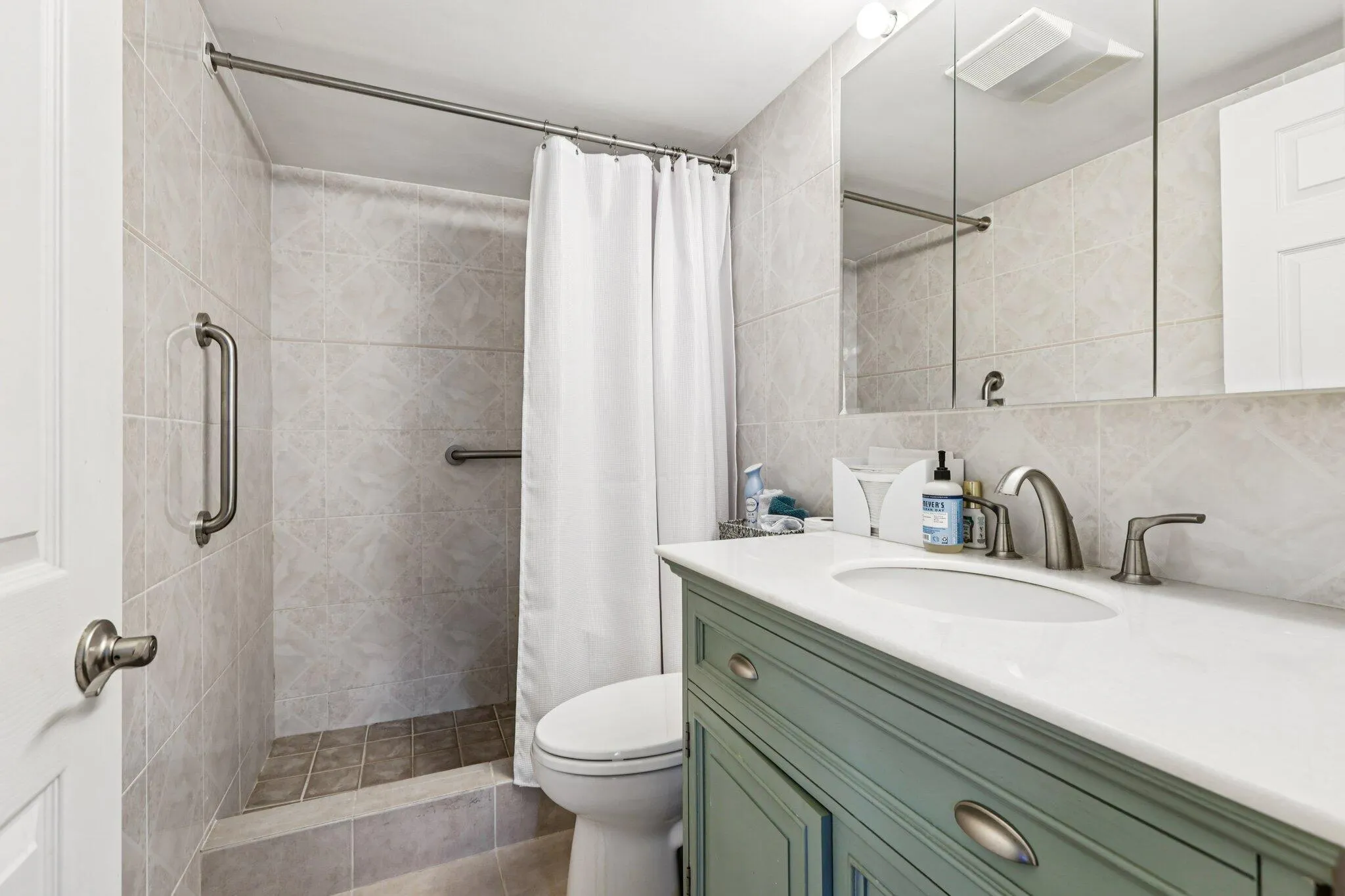 200 E Royal Palm Road, #3030