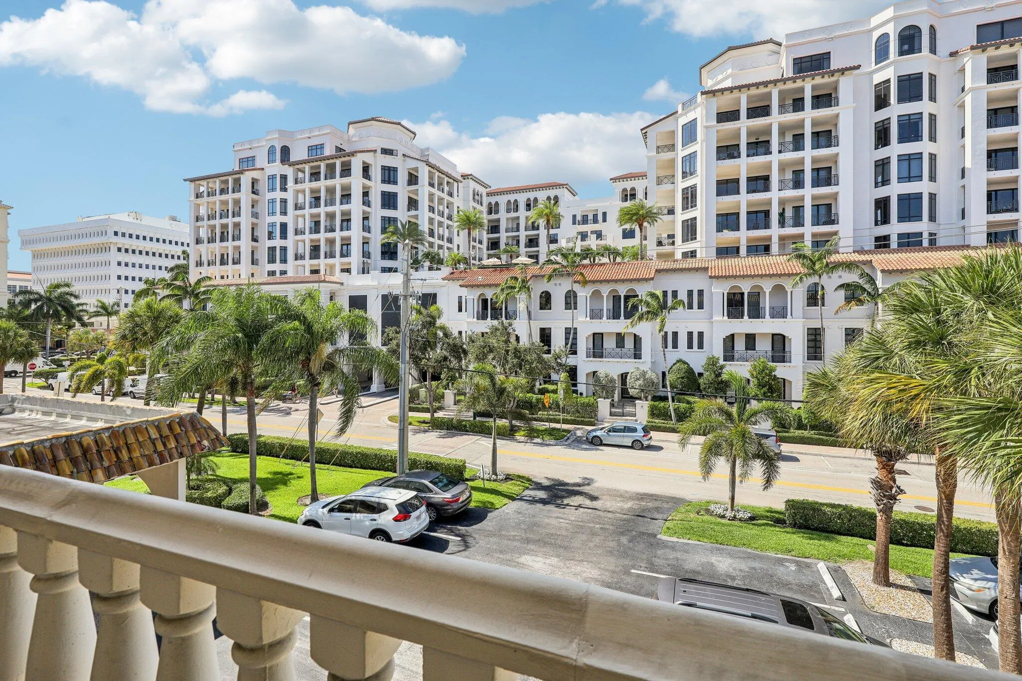 200 E Royal Palm Road, #3030