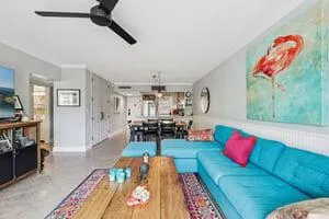 200 E Royal Palm Road, #3030