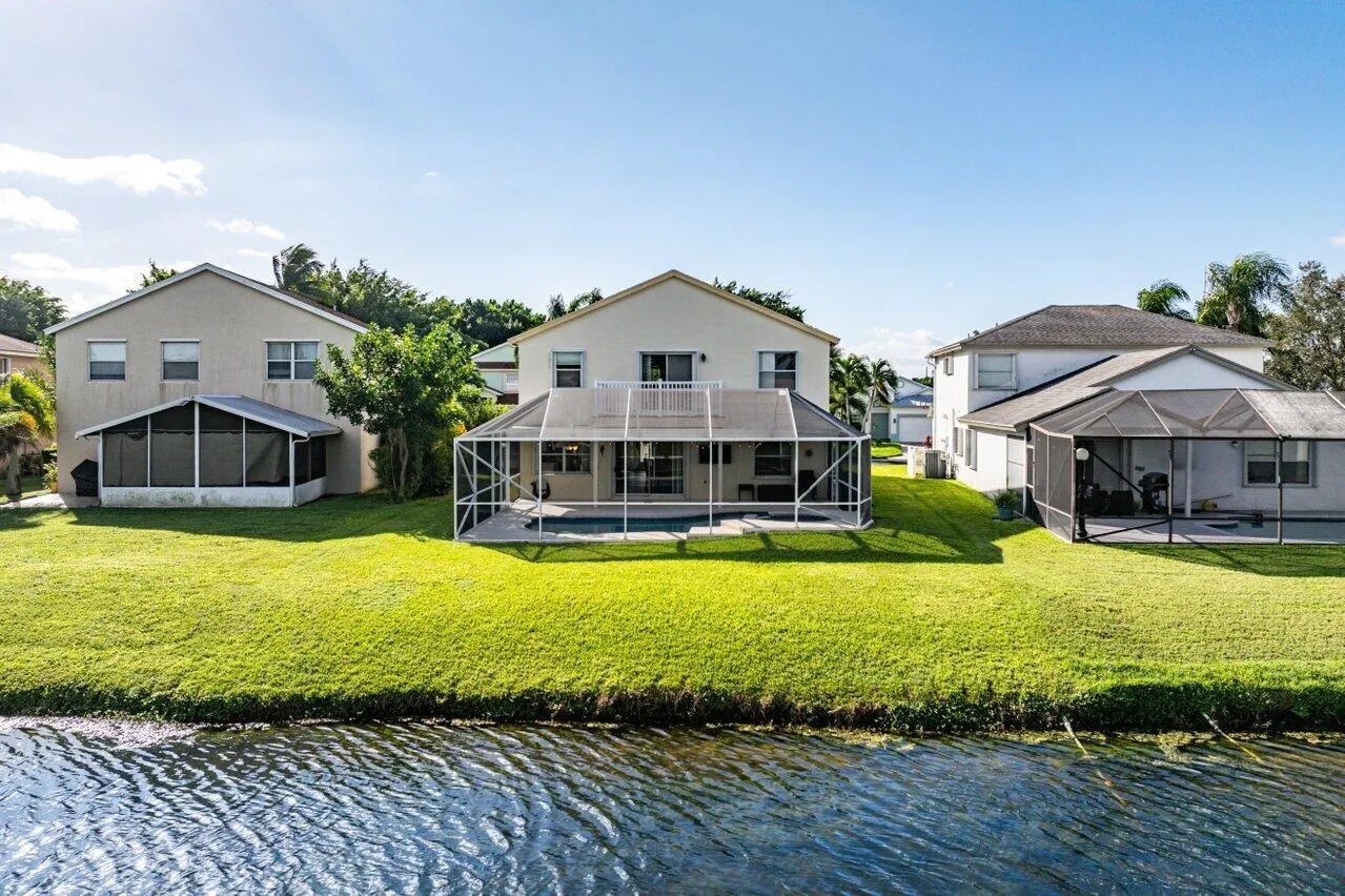 6353 Lansdowne Circle