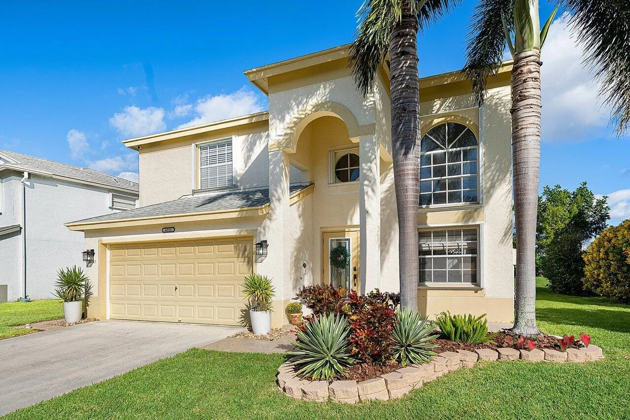 6353 Lansdowne Circle