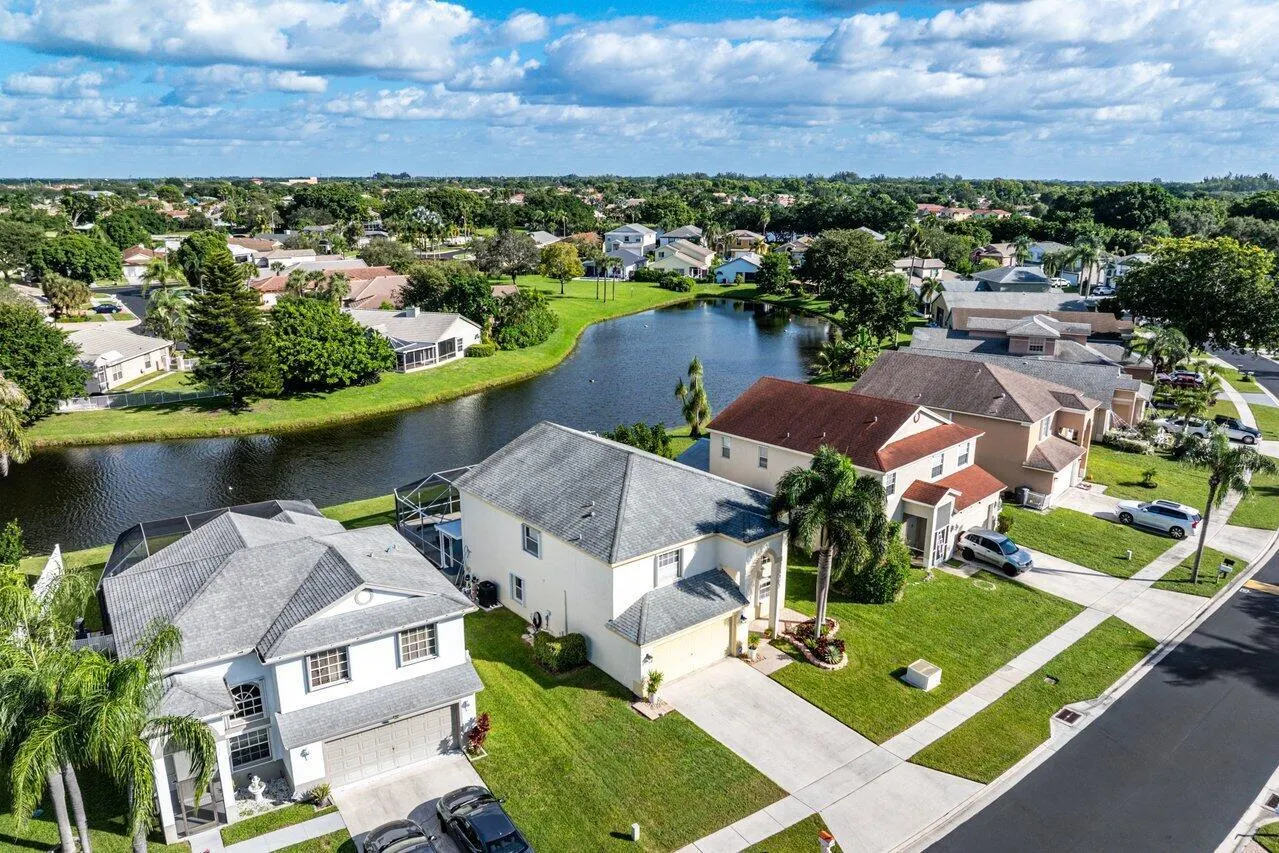 6353 Lansdowne Circle