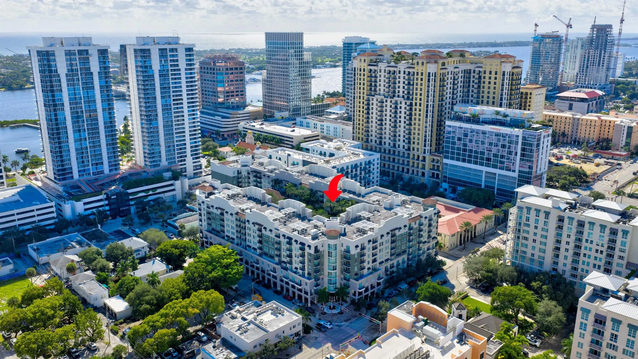 600 S Dixie Highway, #811
