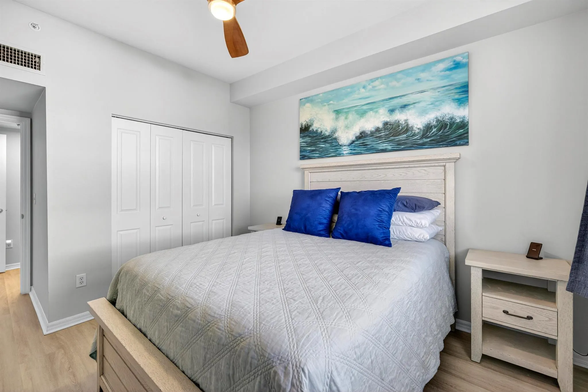 600 S Dixie Highway, #811