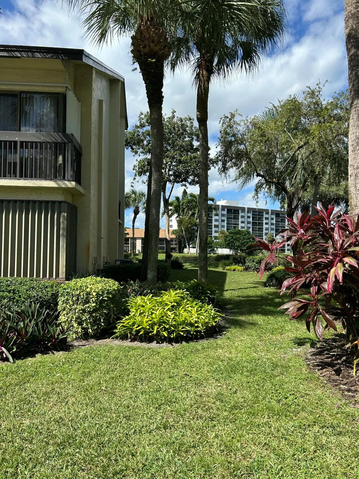 2051 SW 15 Street, #210