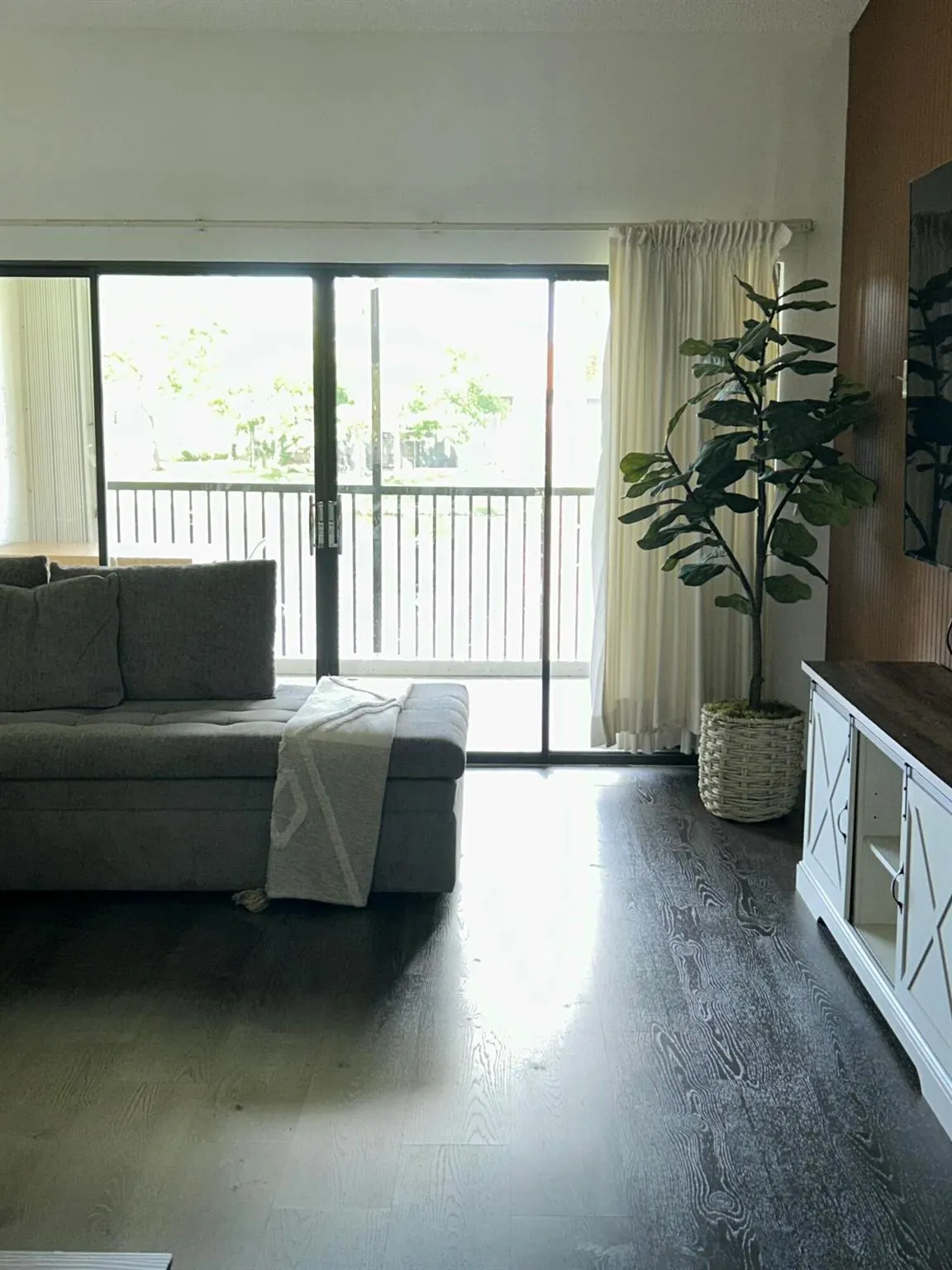 2051 SW 15 Street, #210