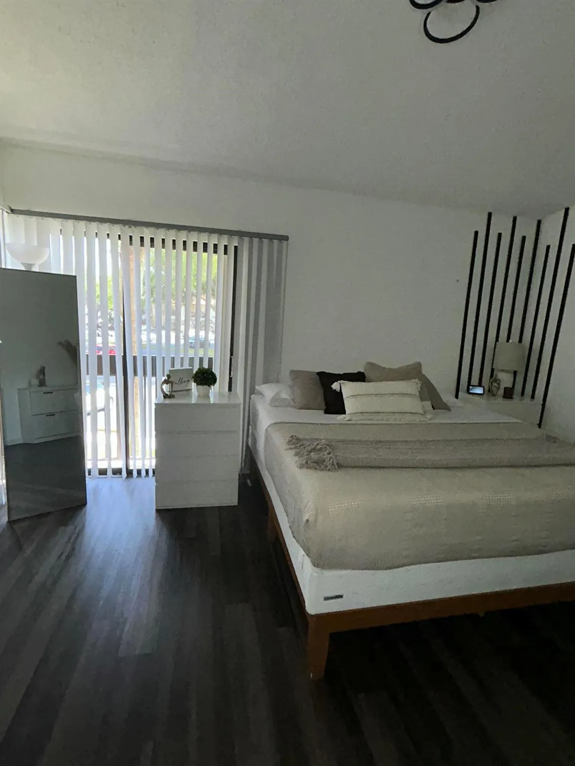 2051 SW 15 Street, #210