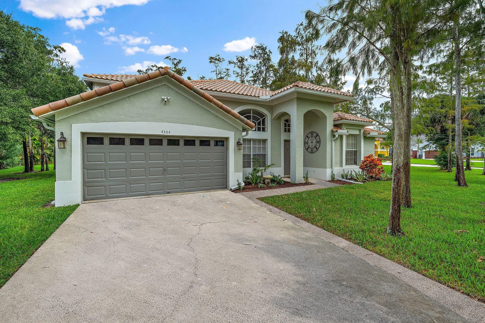 4304 Hunting Trail