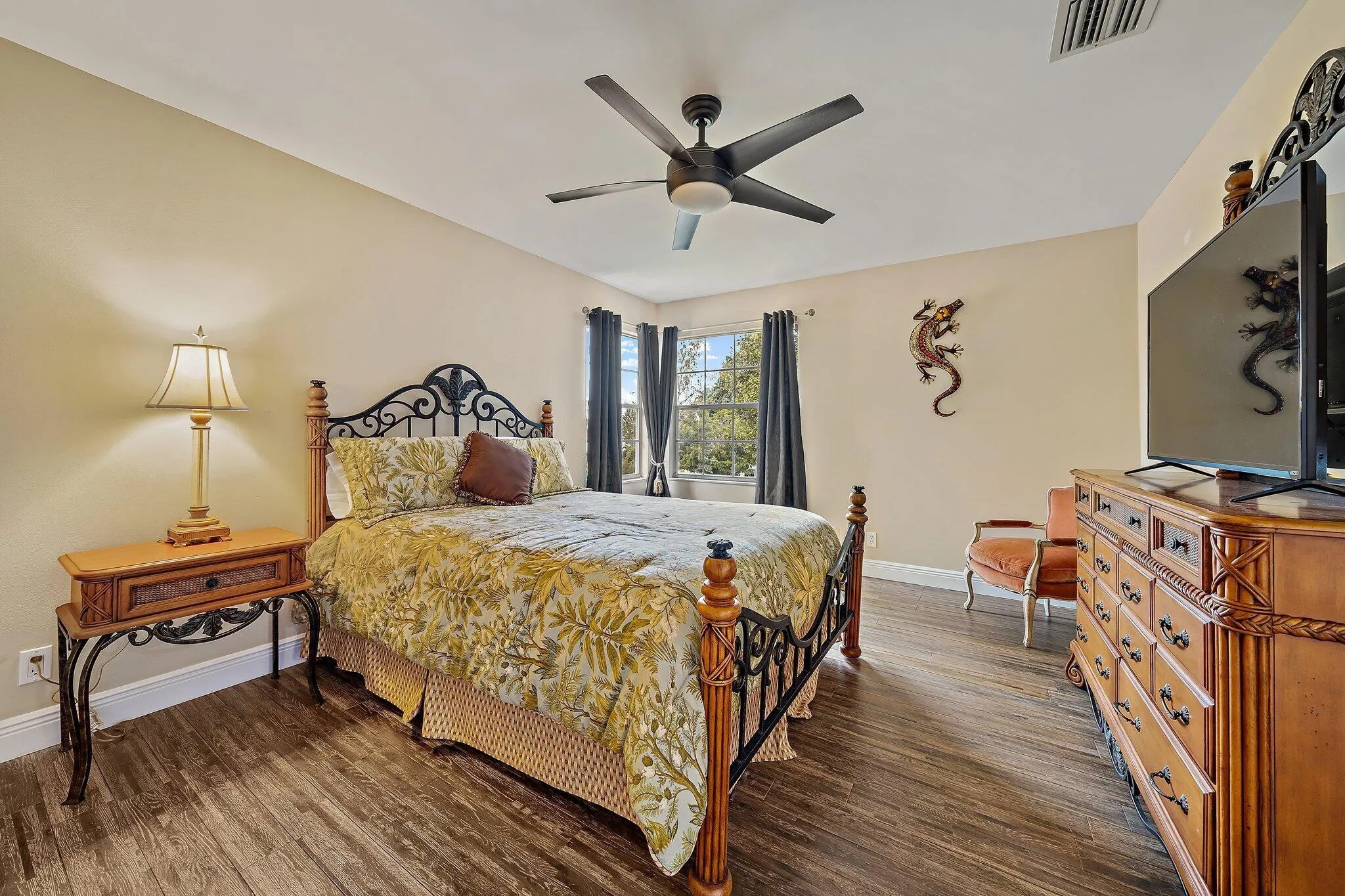 4304 Hunting Trail