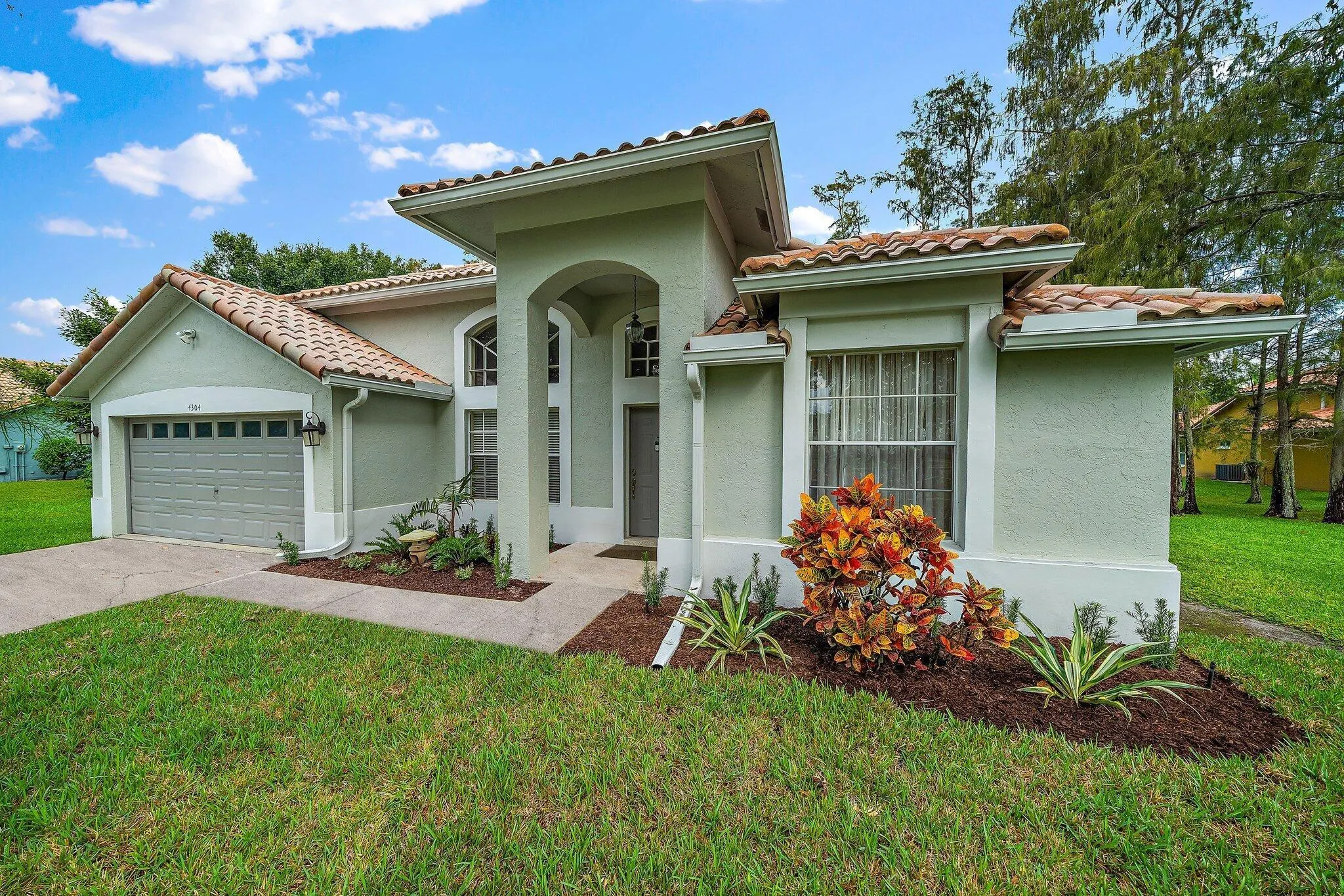 4304 Hunting Trail
