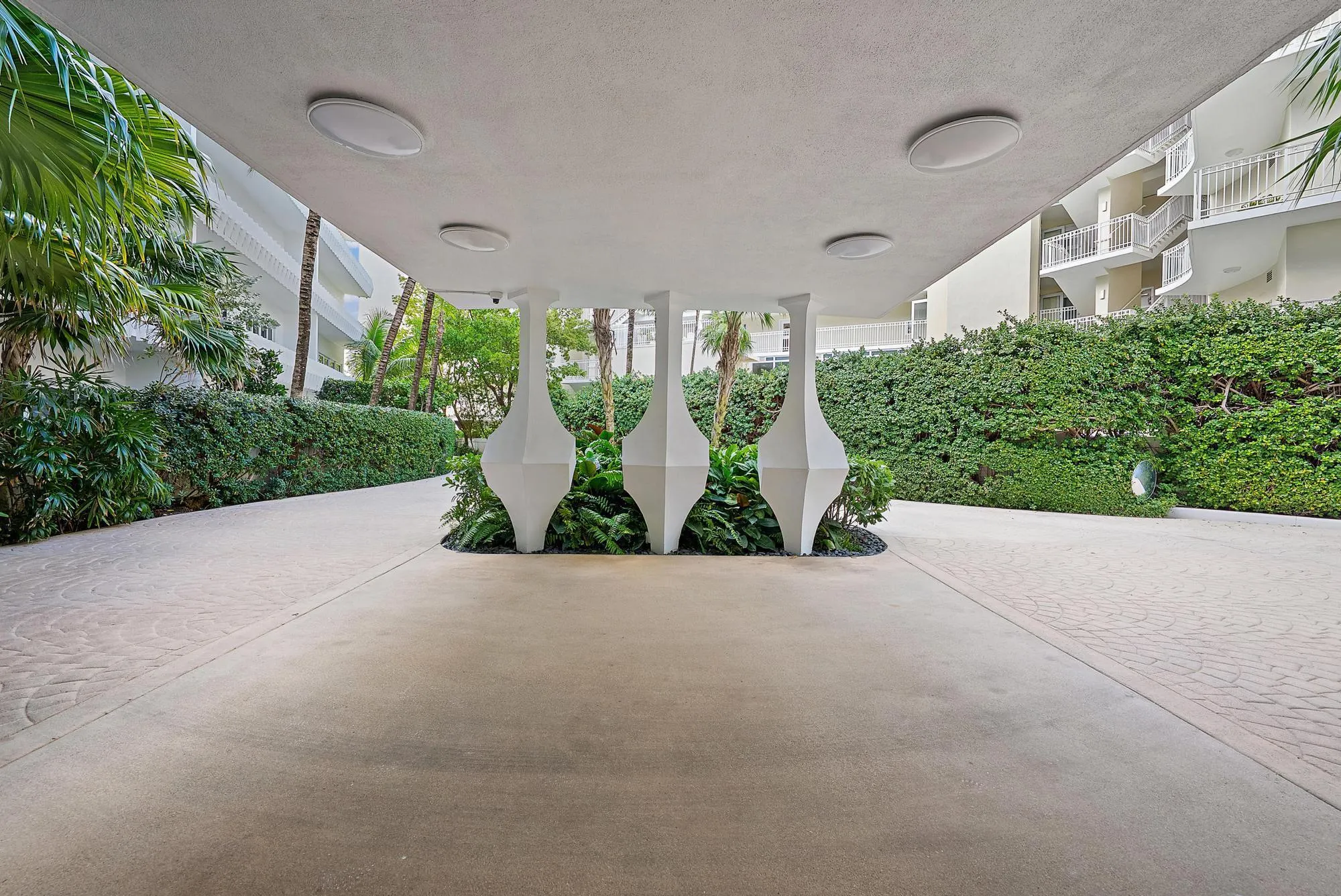 300 S Ocean Boulevard, #2e