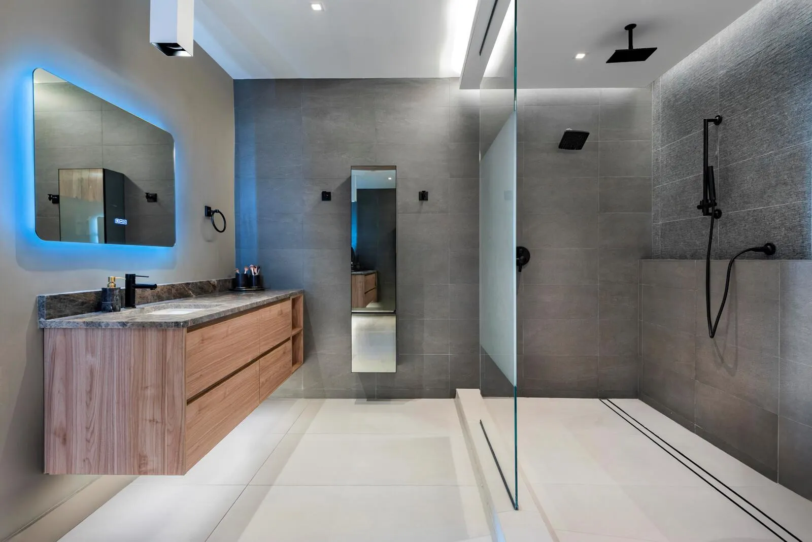 30 Isle Of Venice Drive, #Ph3