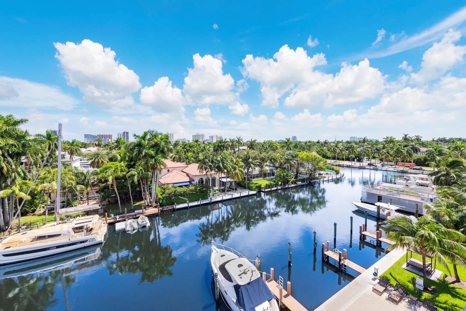 30 Isle Of Venice Drive, #Ph3