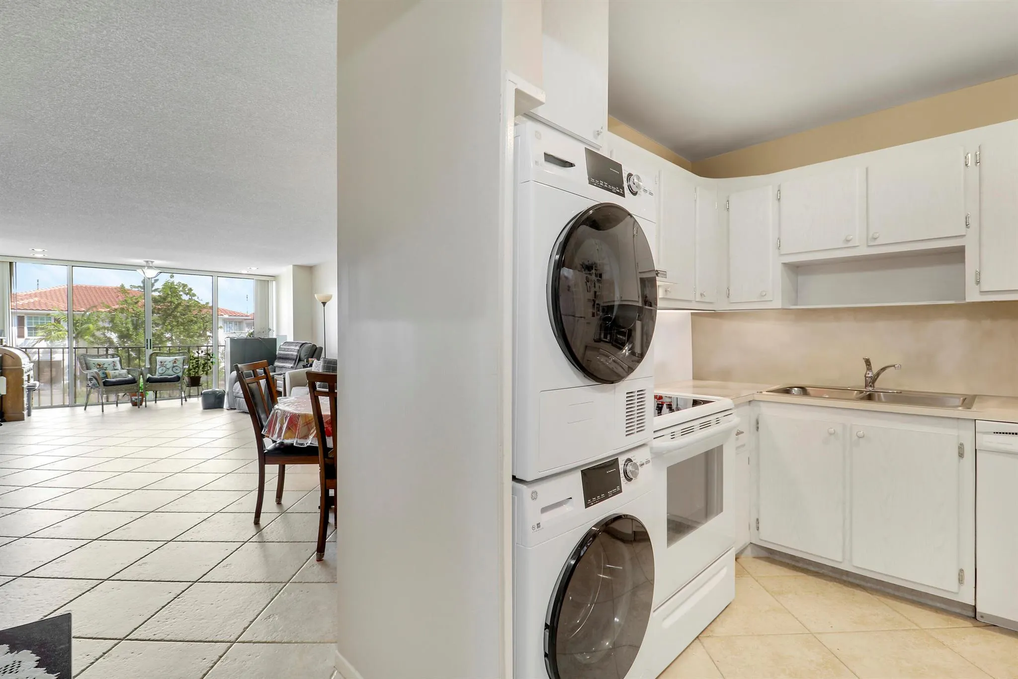 4070 Tivoli Court, #204