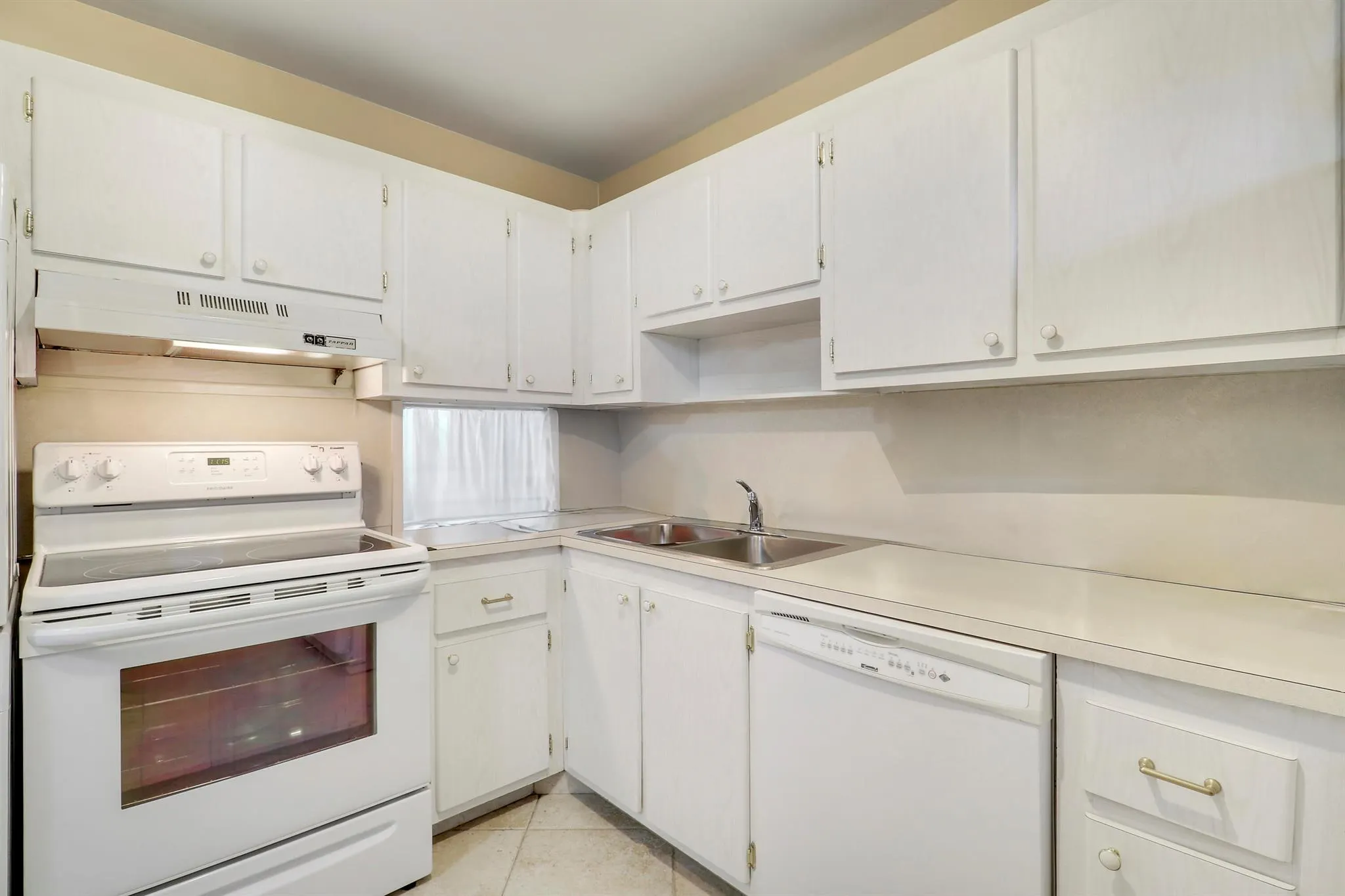 4070 Tivoli Court, #204
