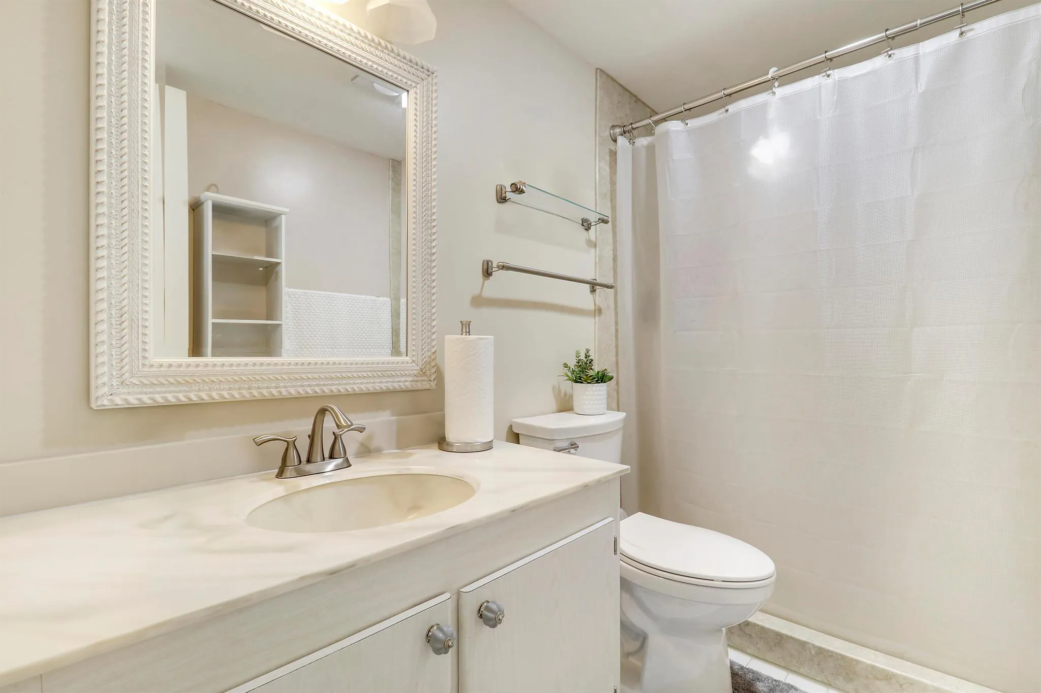 4070 Tivoli Court, #204