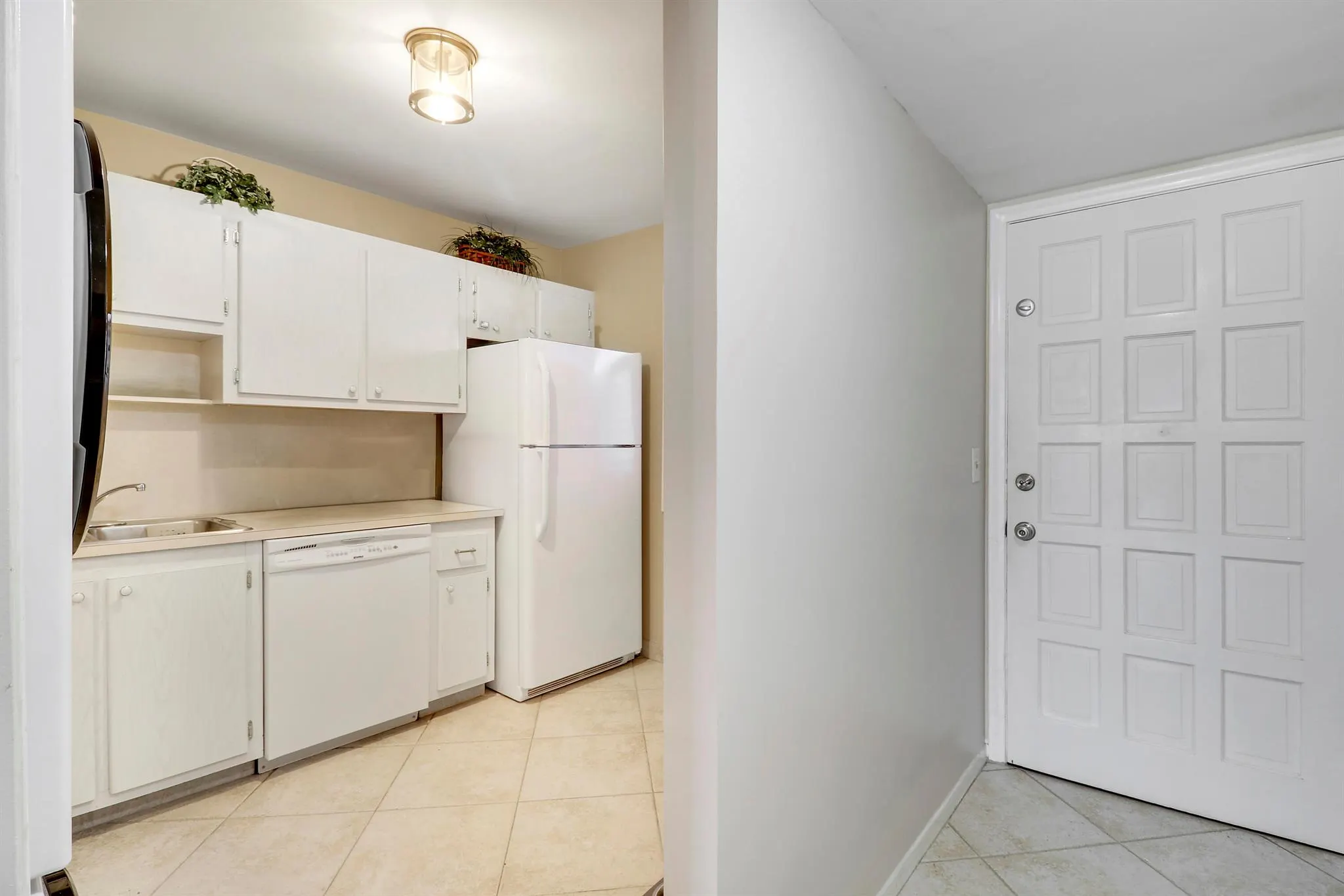 4070 Tivoli Court, #204
