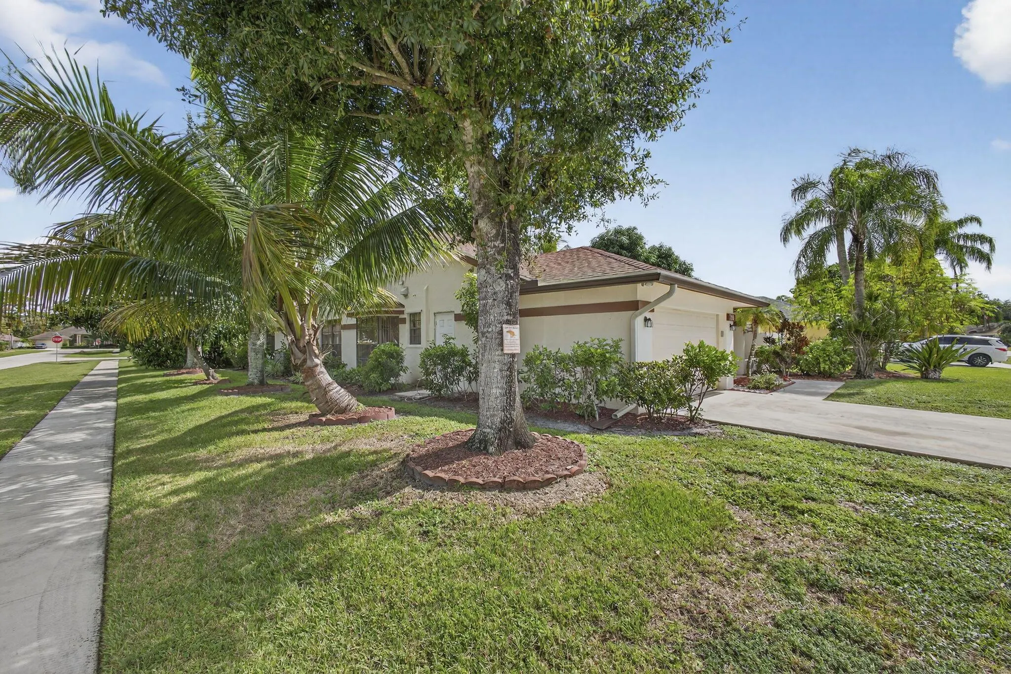 798 Blueberry Drive Drive