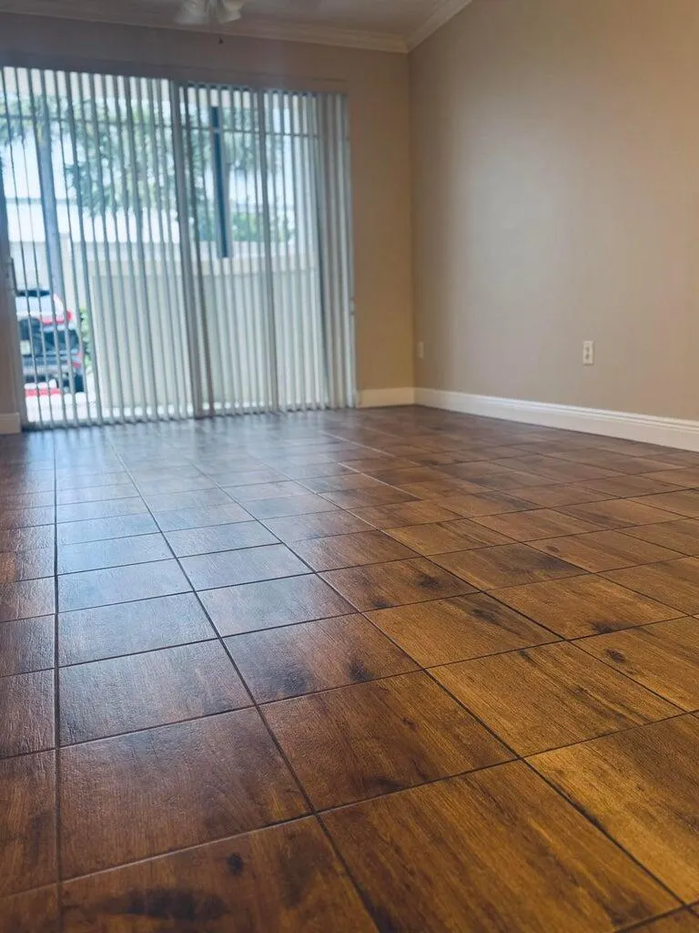 1139 Town Center Drive, #11