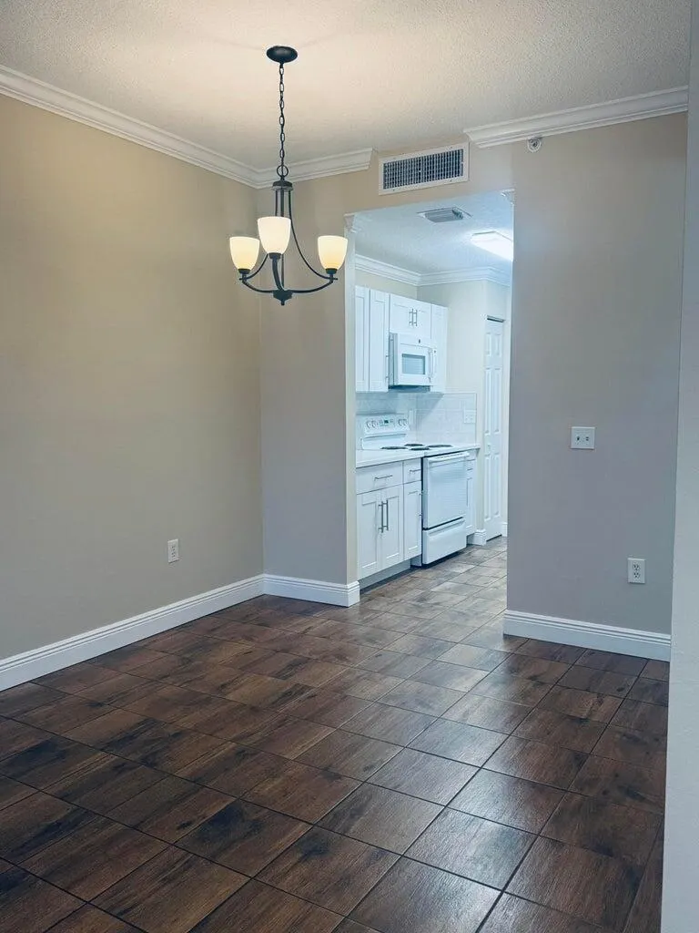 1139 Town Center Drive, #11