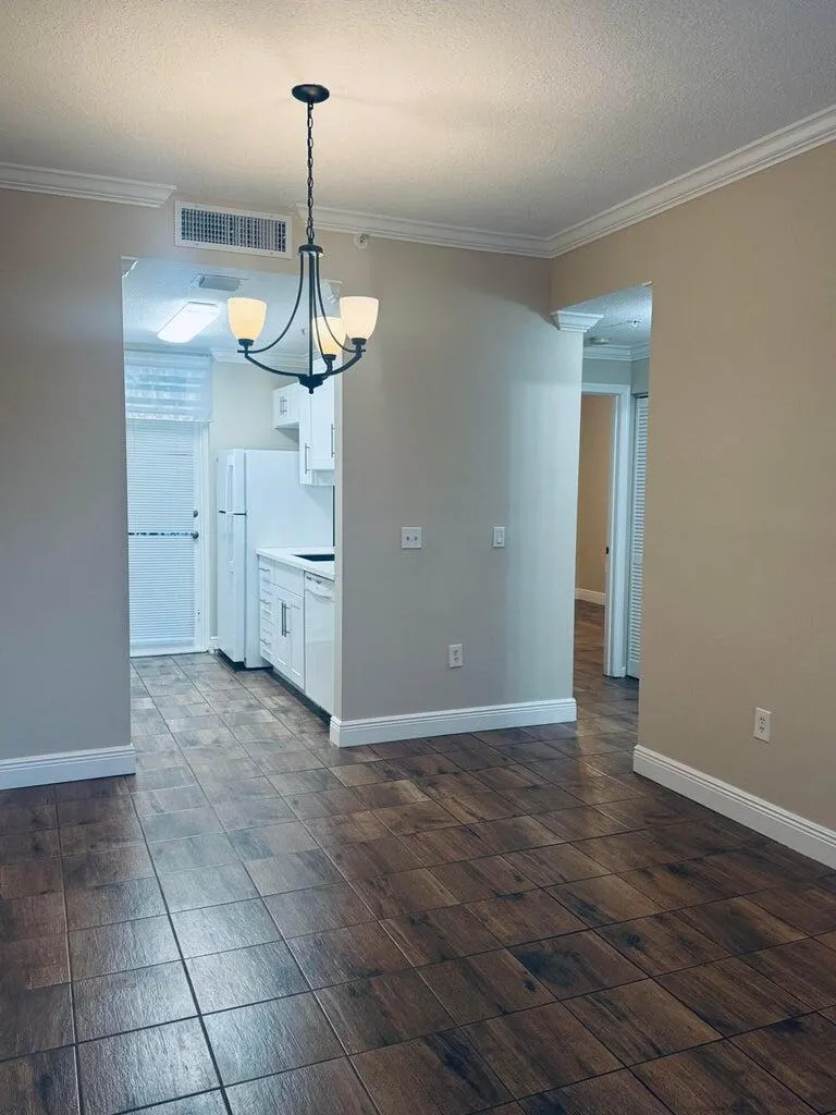 1139 Town Center Drive, #11
