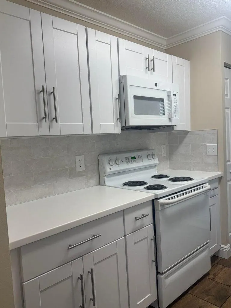 1139 Town Center Drive, #11