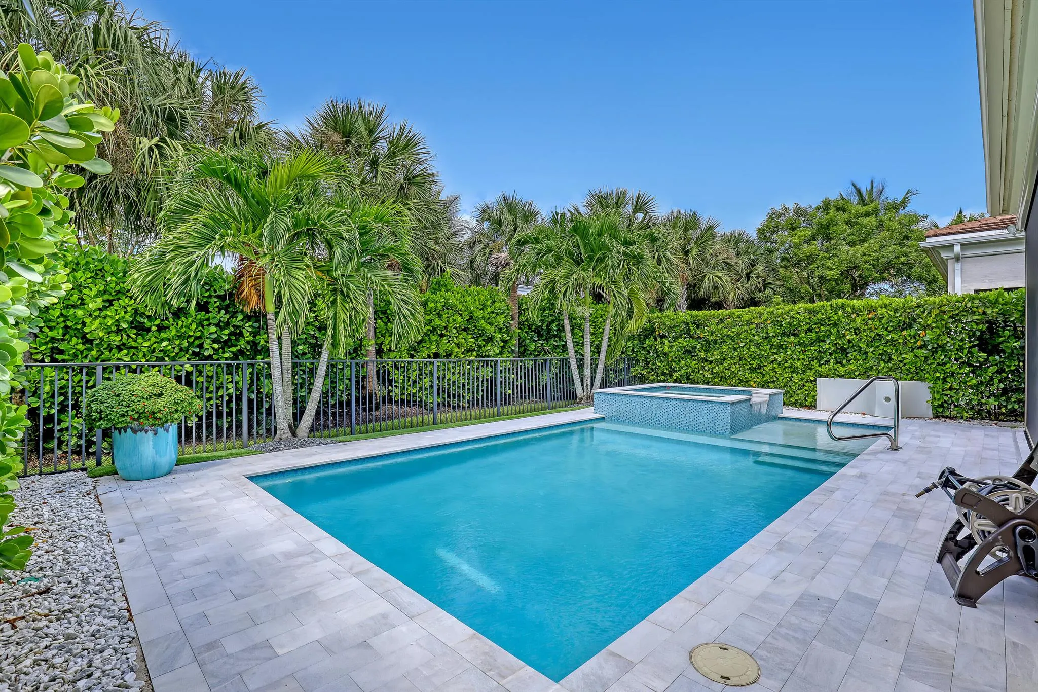 13129 Faberge Place