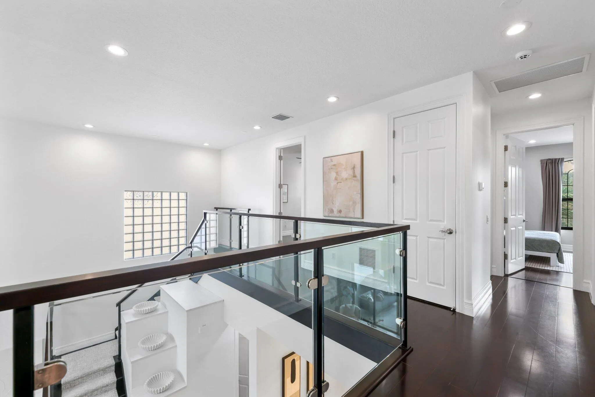 16902 Bridge Crossing Circle