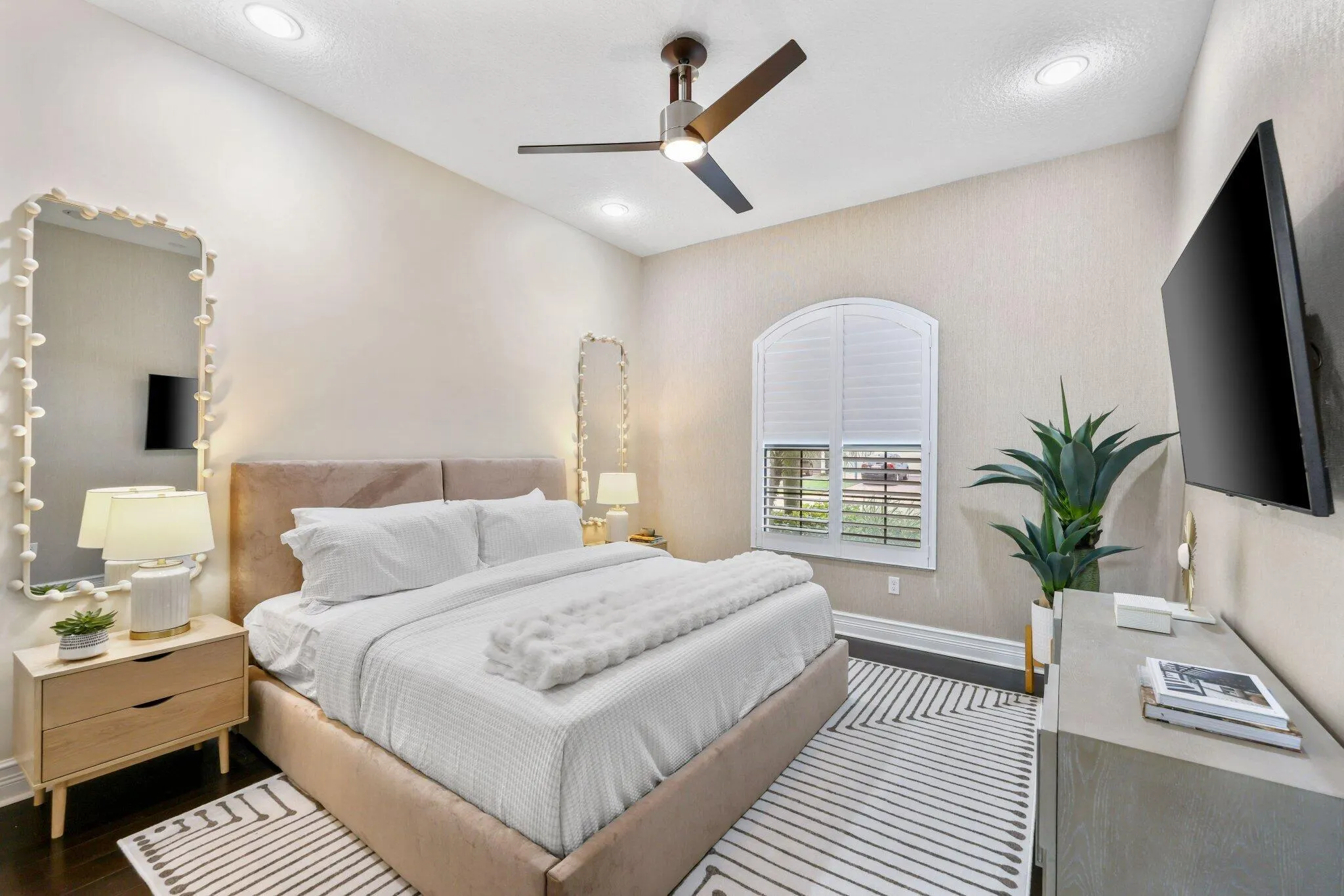 16902 Bridge Crossing Circle