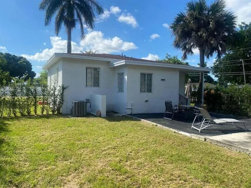 538 SW 7th Street