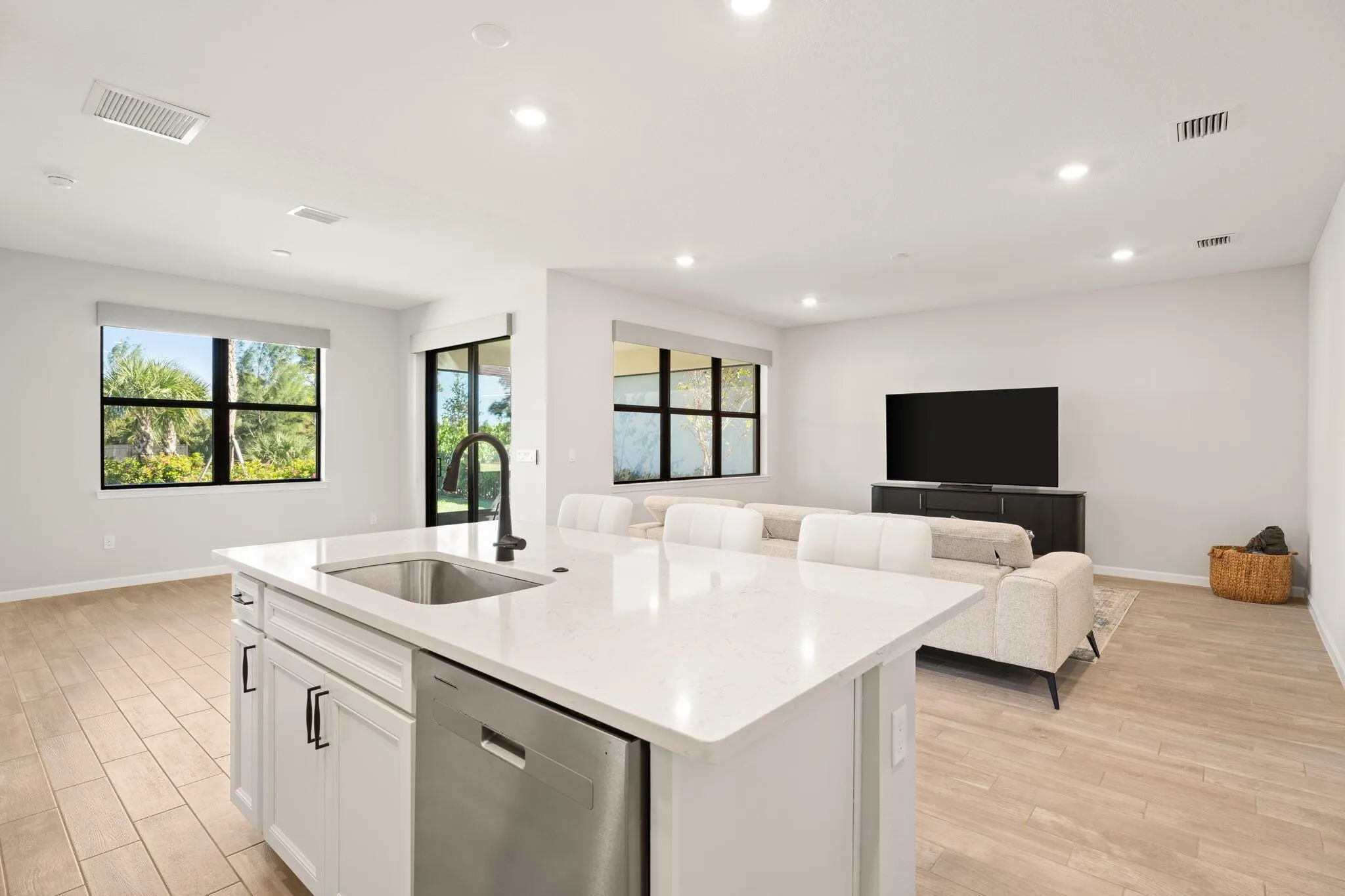 361 SE Filoli Drive