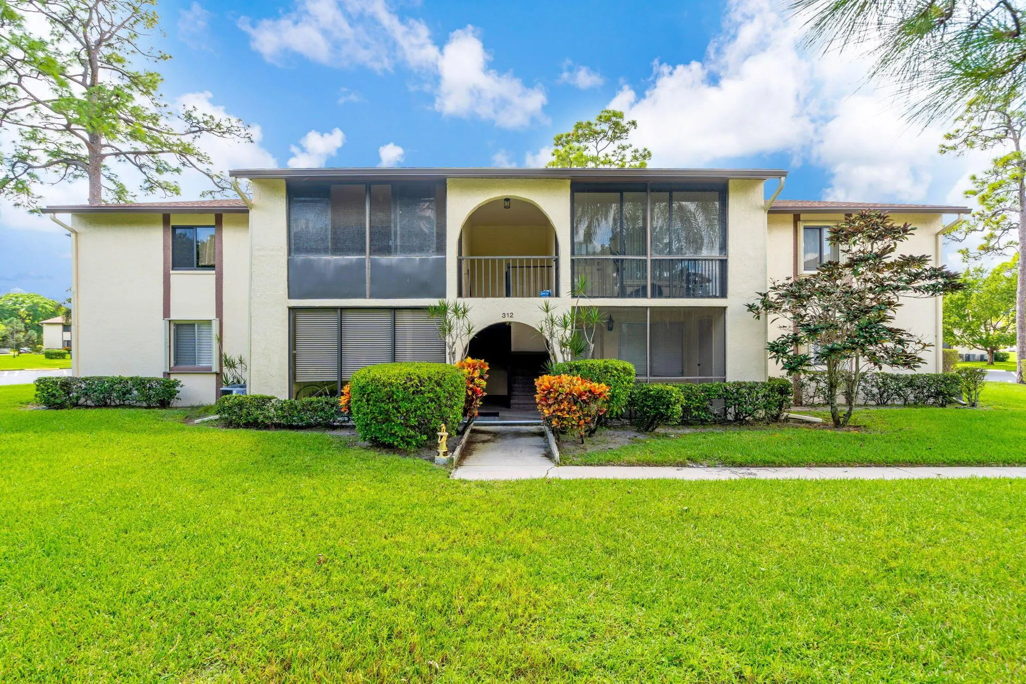 312 Knotty Pine Circle, #C-1